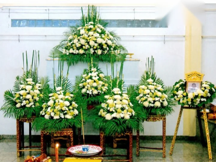 ผลงานจัดดอกไม้งานศพ จริง Funeral Decor