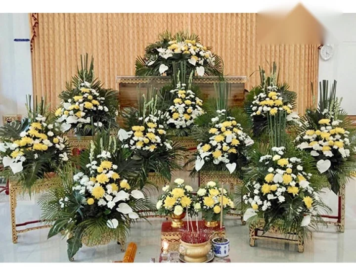 ดอกไม้หน้าโลงสวยๆ ต้องดูอะไรบ้าง เลือกให้สมเกียรติ