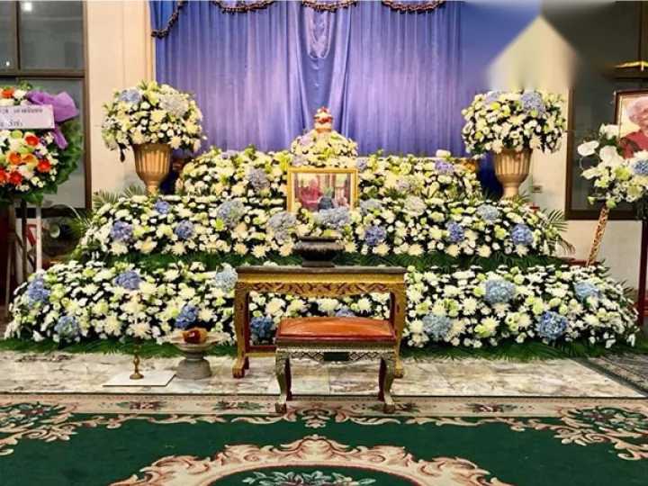 เปลี่ยนวันงานศพกะทันหัน ดอกไม้หน้าโลงที่สั่งไว้แล้วทำอย่างไร