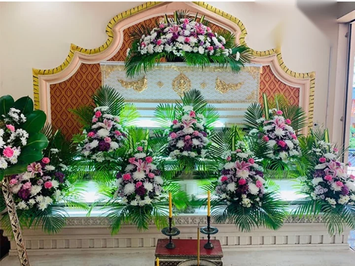 ดอกไม้งานศพ แขวงคลองสาน เจริญนคร ส่งตรงเวลา จัดดอกไม้งานศพ กรุงเทพ