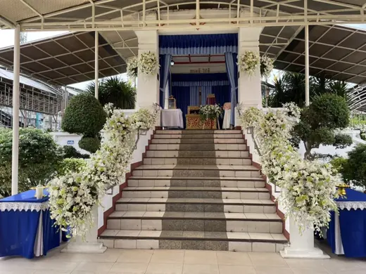 ผลงานจัดดอกไม้หน้าเมรุ วันฌาปนกิจ งานศพจริง Funeral Decor